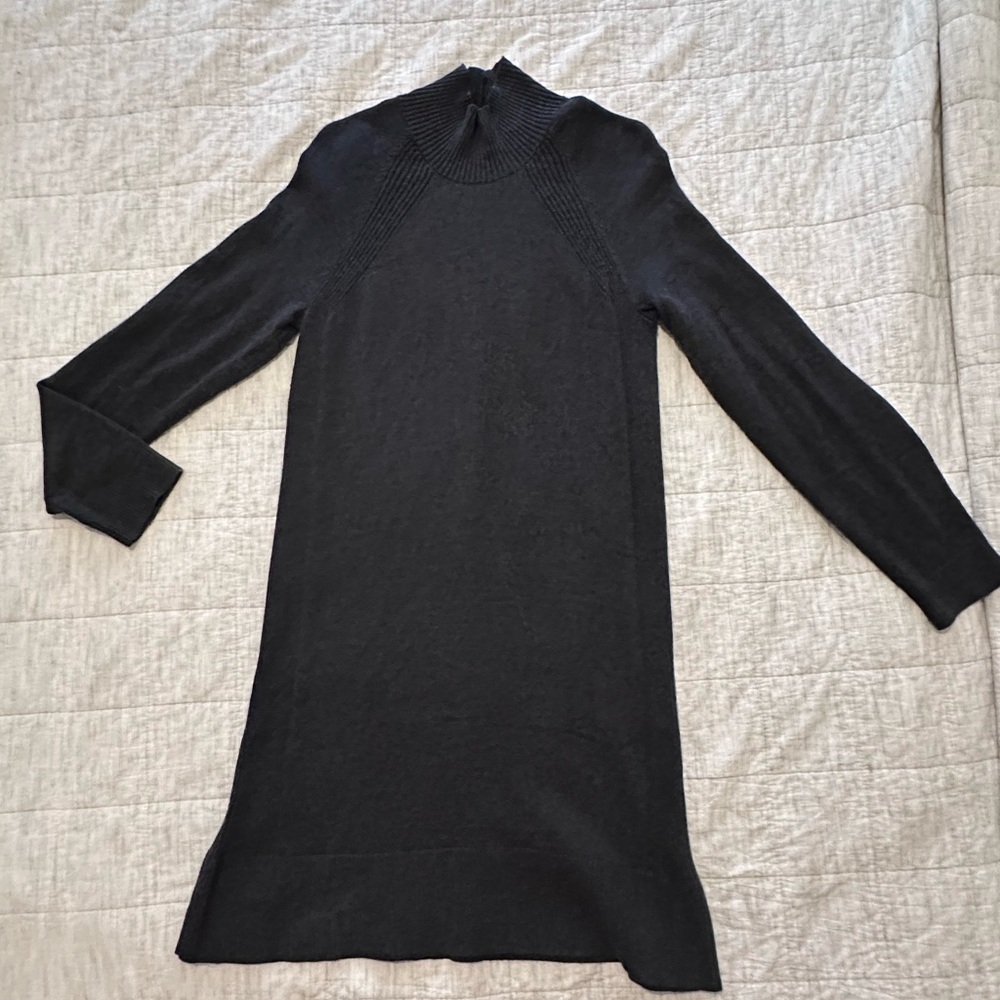 lululemon athletica Black Long-Sleeve Knit Mini Dress